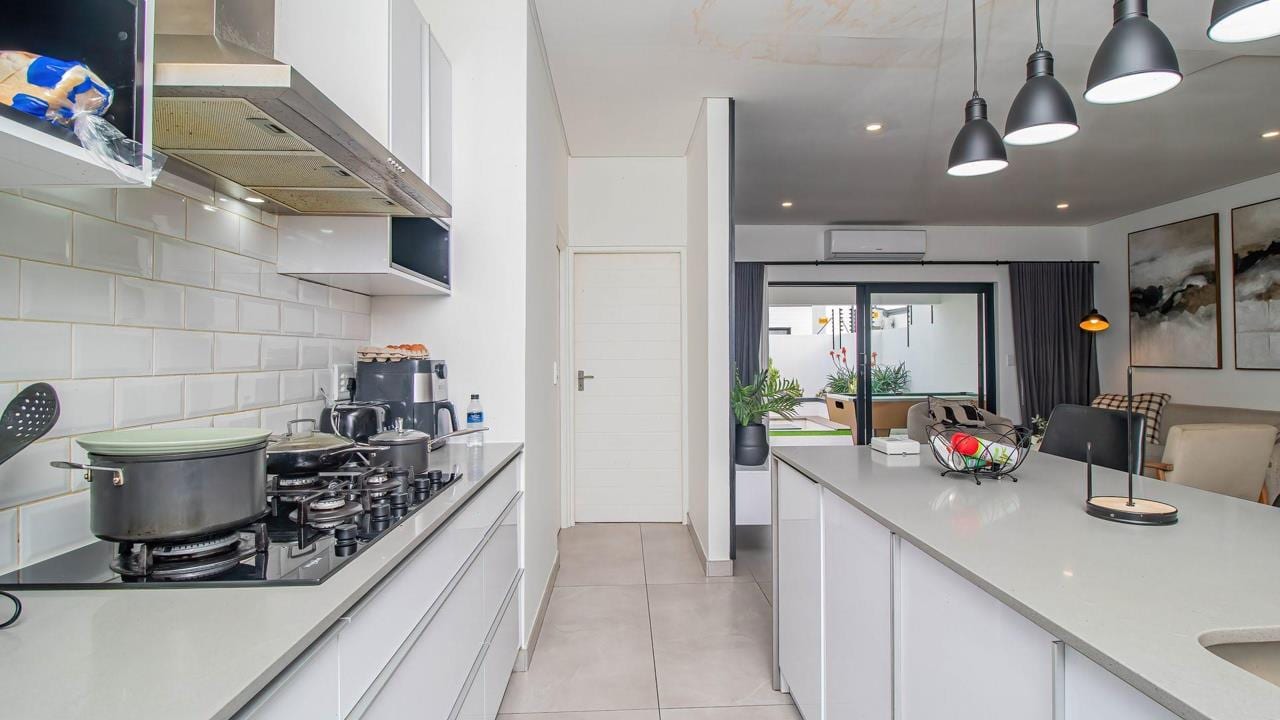 Modern 4 Bedroom house With Office For Sale! — foto 5, Sandown